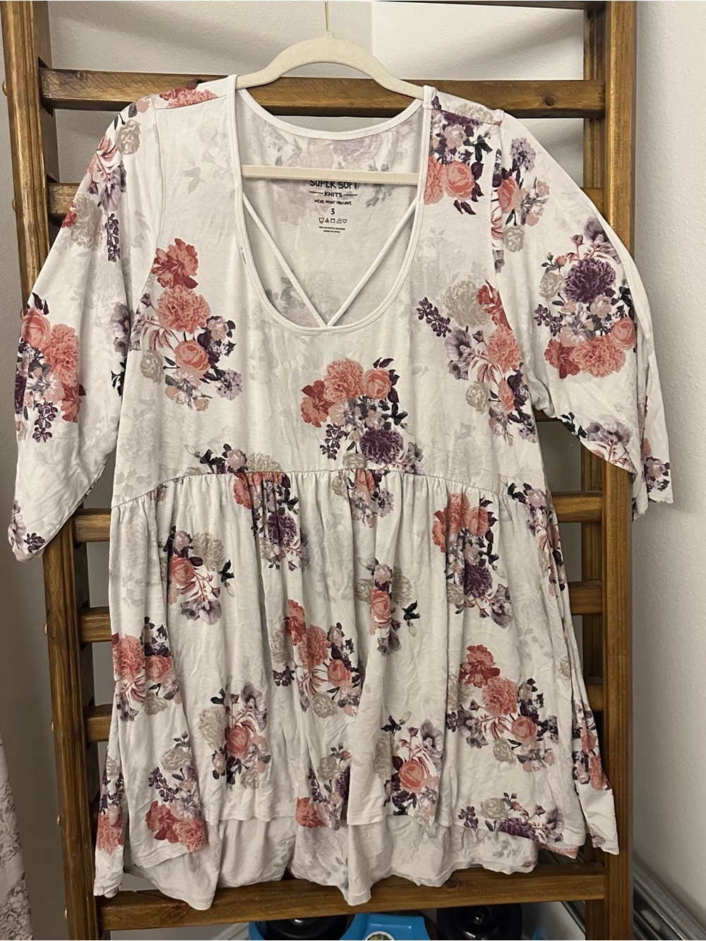 torrid White Floral Babydoll Tunic - Pink & Purple Roses